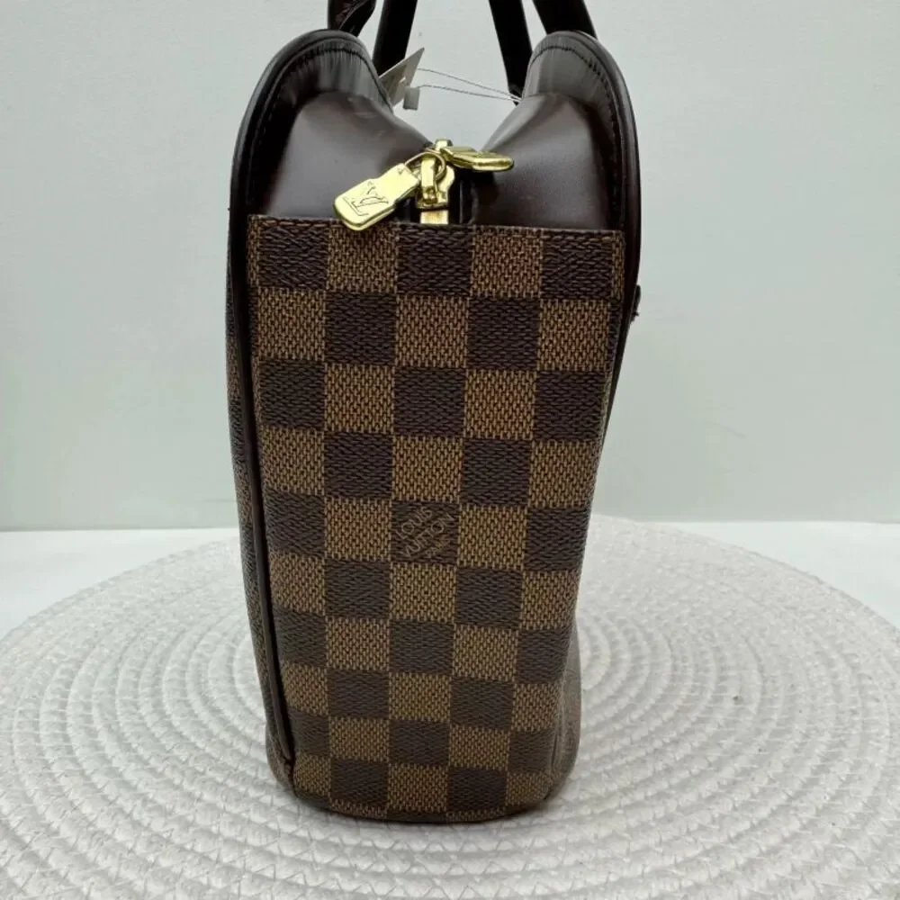 Louis Vuitton Women Pre-Loved Bag Very Good Condition
